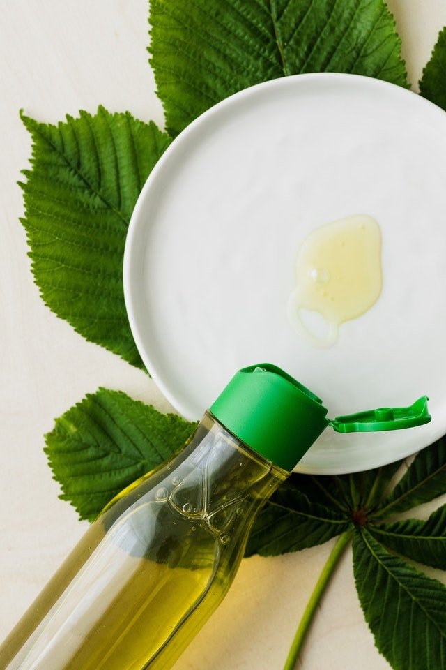 Top 5 Essential Oils For Your Beard - FAVORYT BRAND