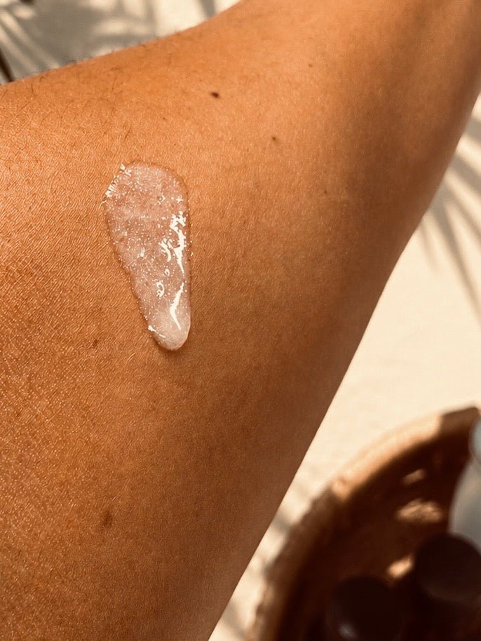 Shimmer Body Glaze – Soft Shimmer for Hydrated, Radiant Skin - Natural Coconut Mango Scent - FAVORYT BRAND